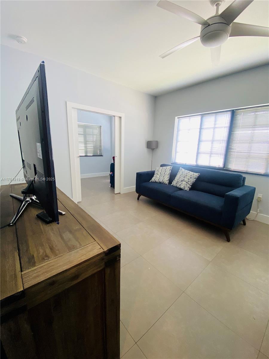 COUNTRY CLUB ESTATES SEC - Residential Income