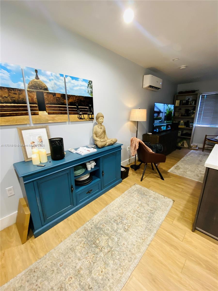 COUNTRY CLUB ESTATES SEC - Residential Income