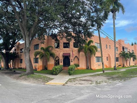 200 Azure Way Miami Springs FL 33166