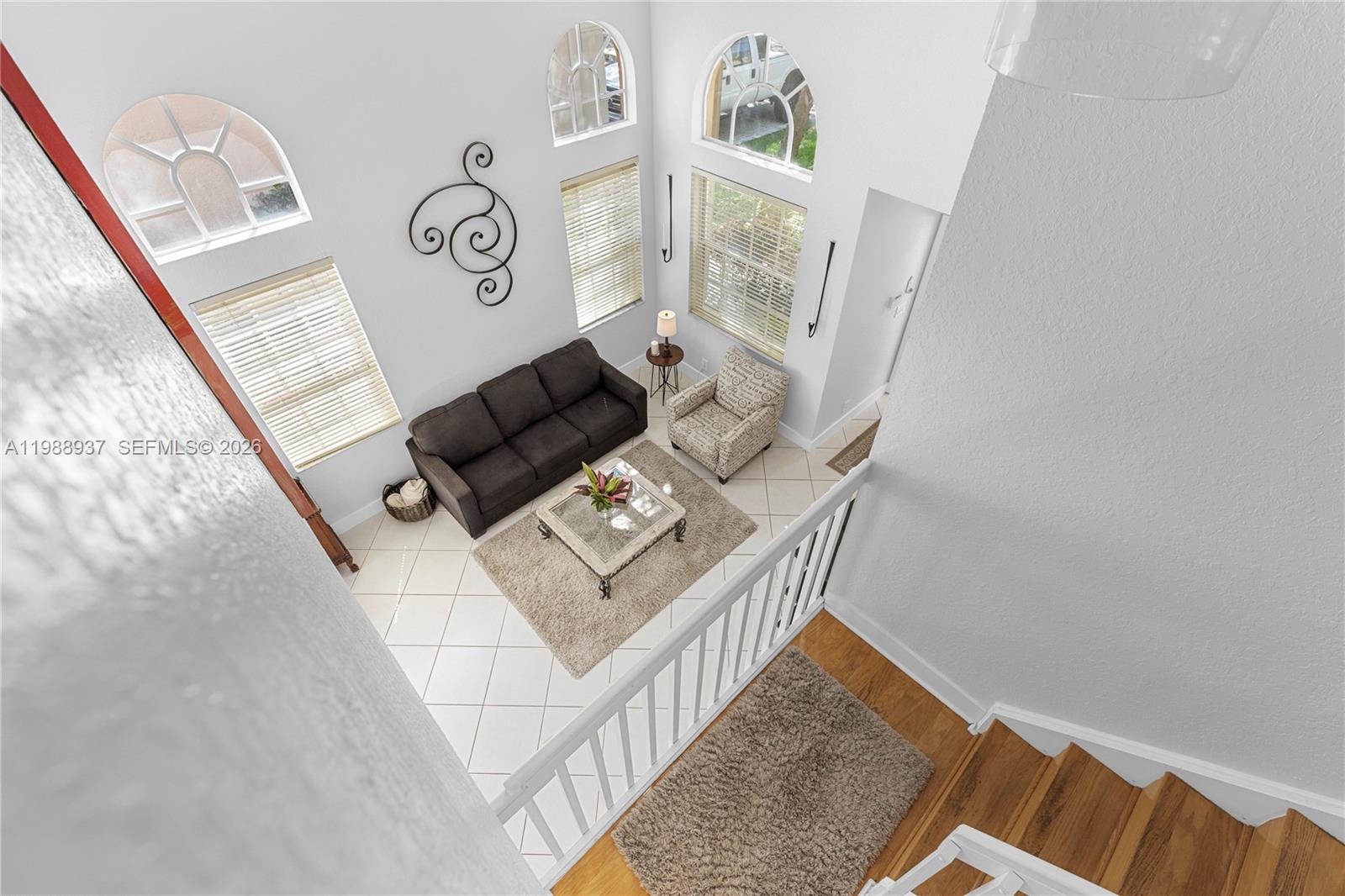 KENSINGTON - Residential