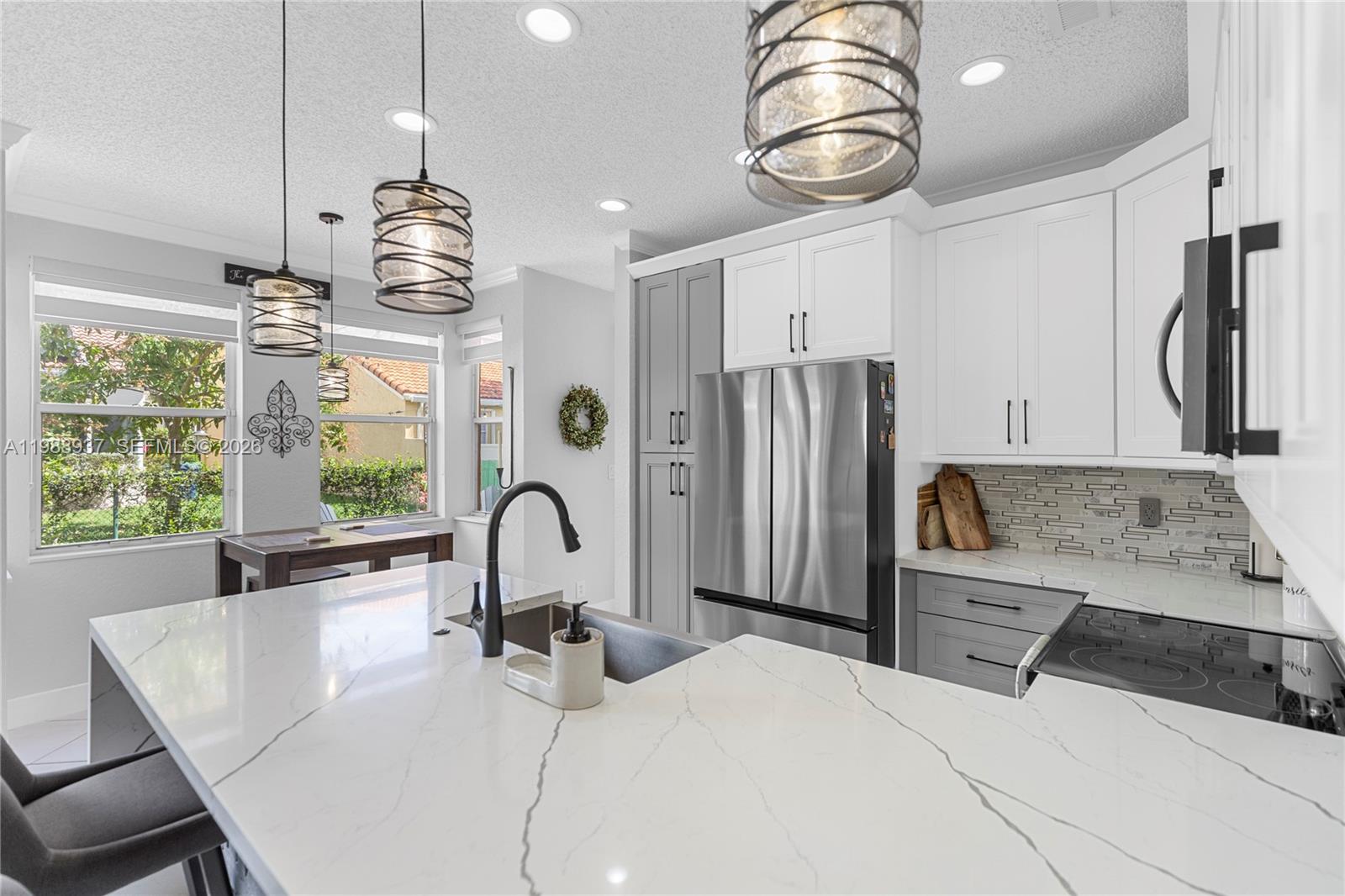 KENSINGTON - Residential