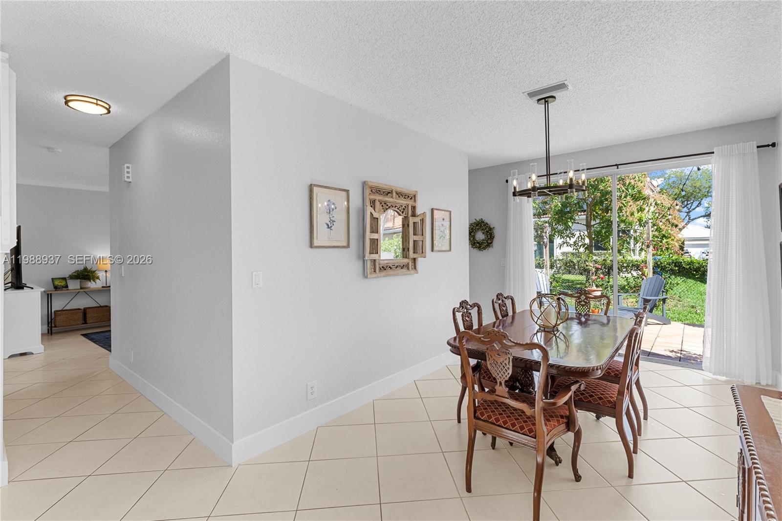 KENSINGTON - Residential