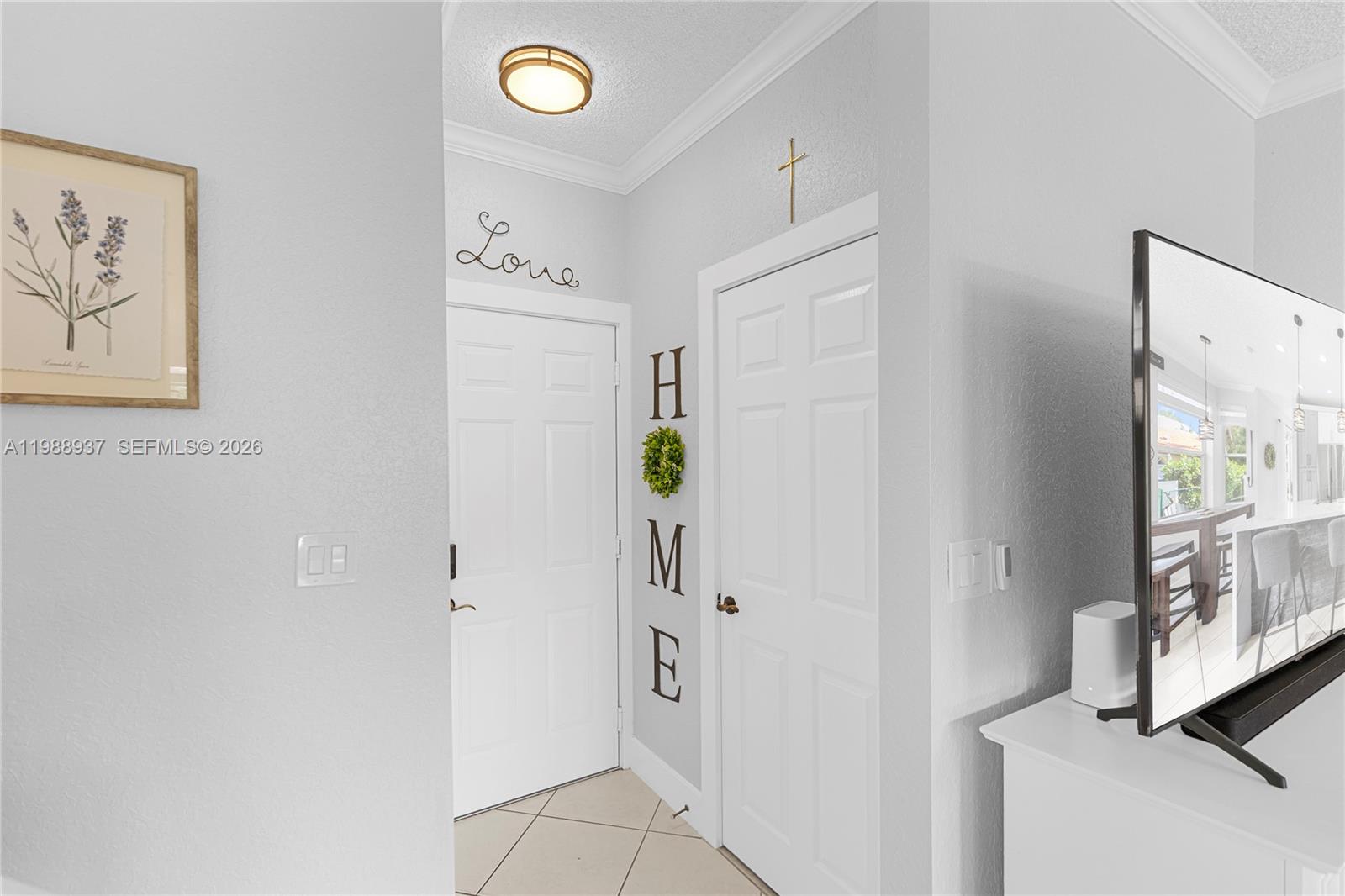 KENSINGTON - Residential