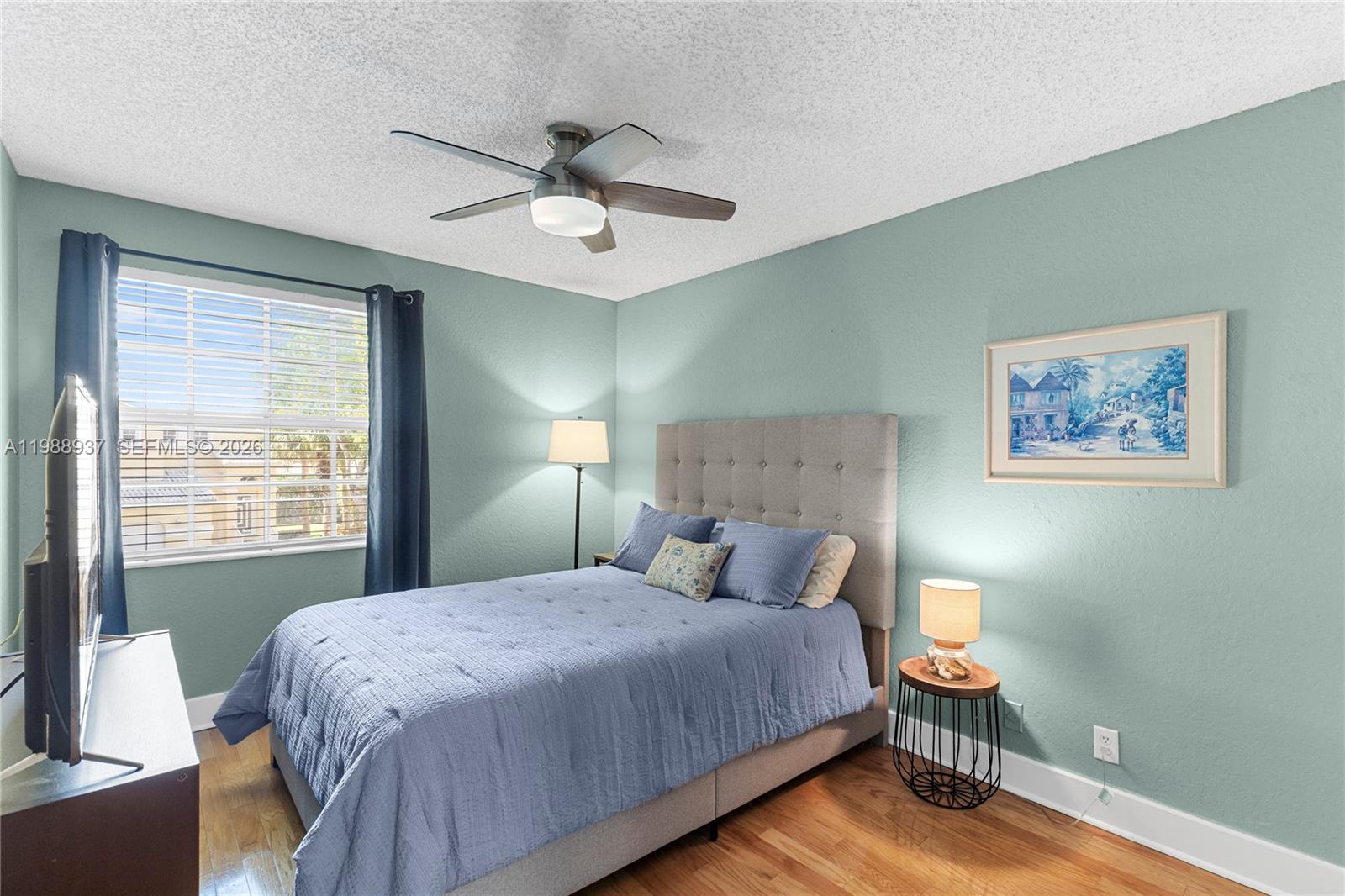 KENSINGTON - Residential