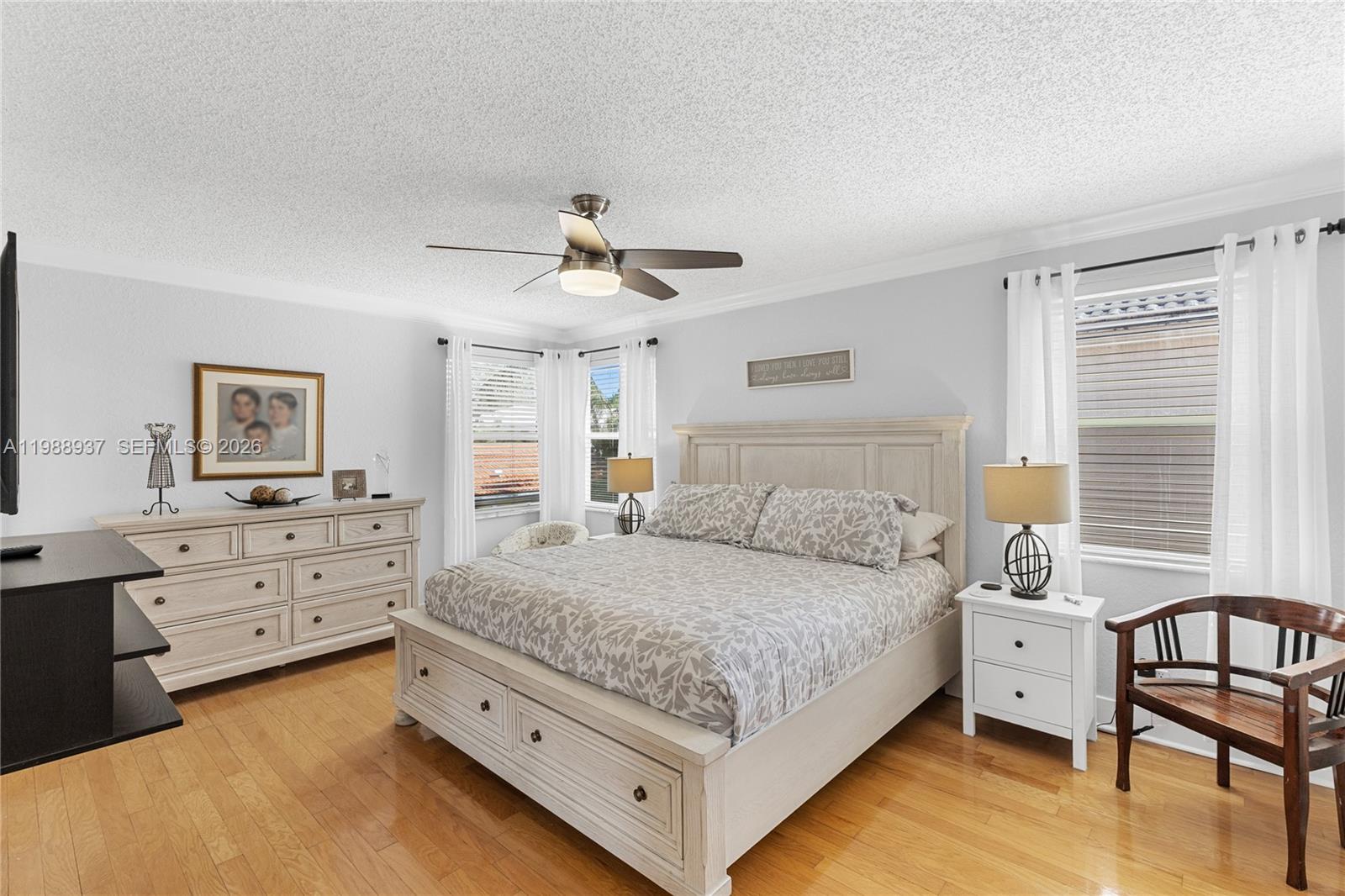 KENSINGTON - Residential