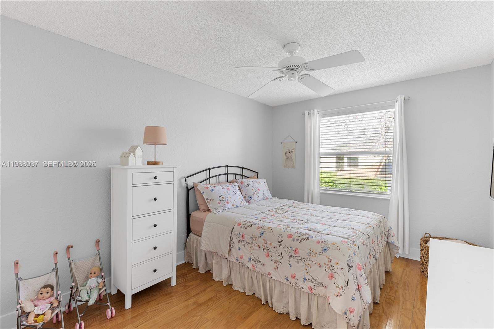 KENSINGTON - Residential