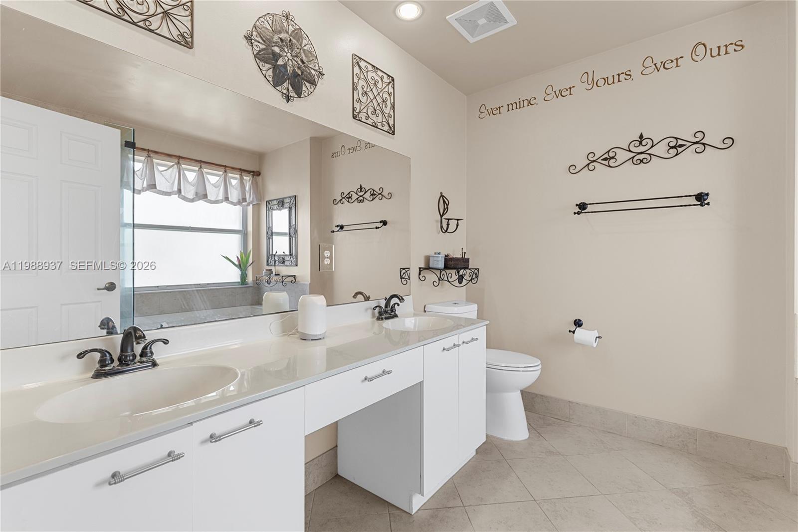 KENSINGTON - Residential