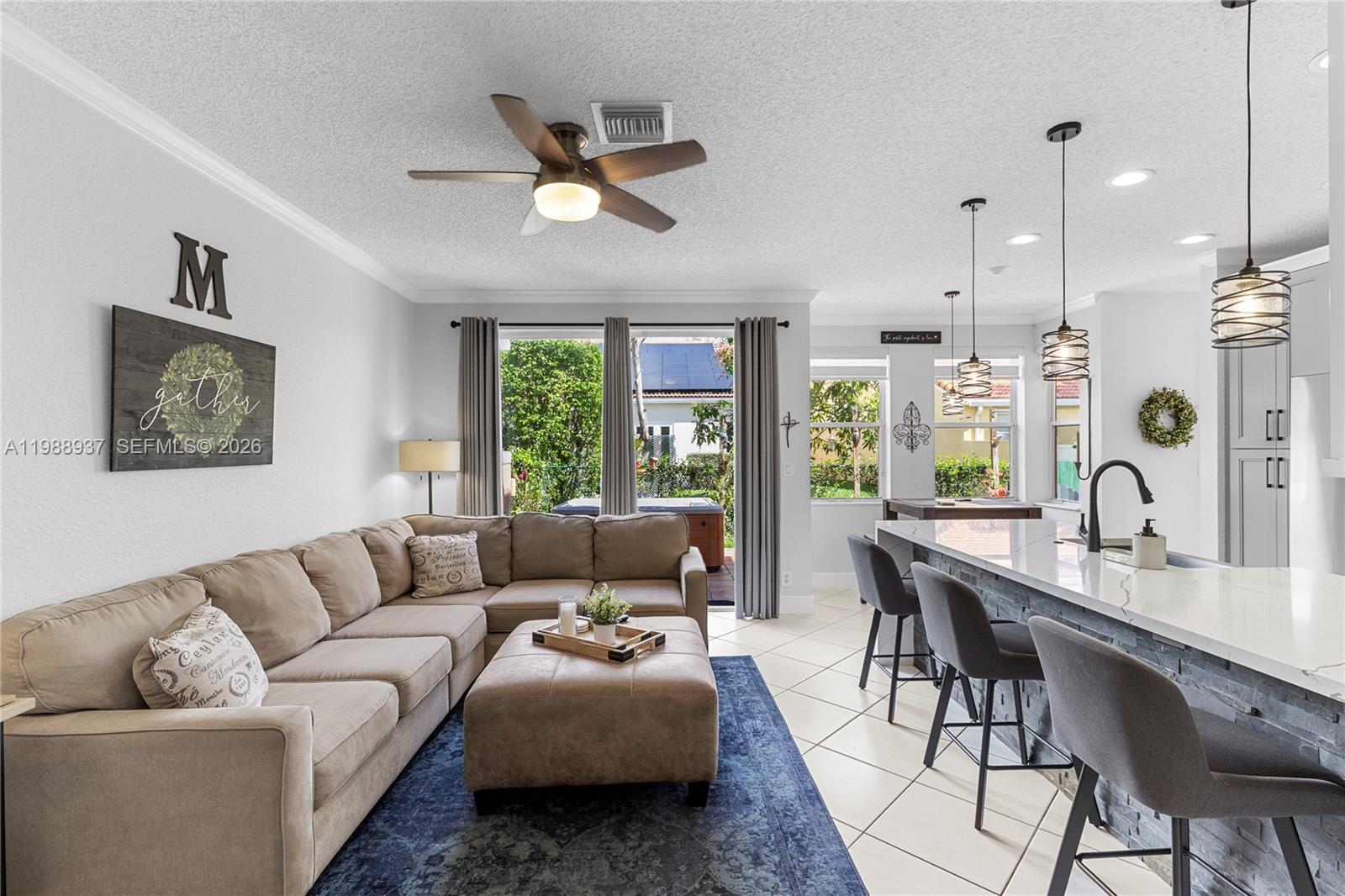 KENSINGTON - Residential