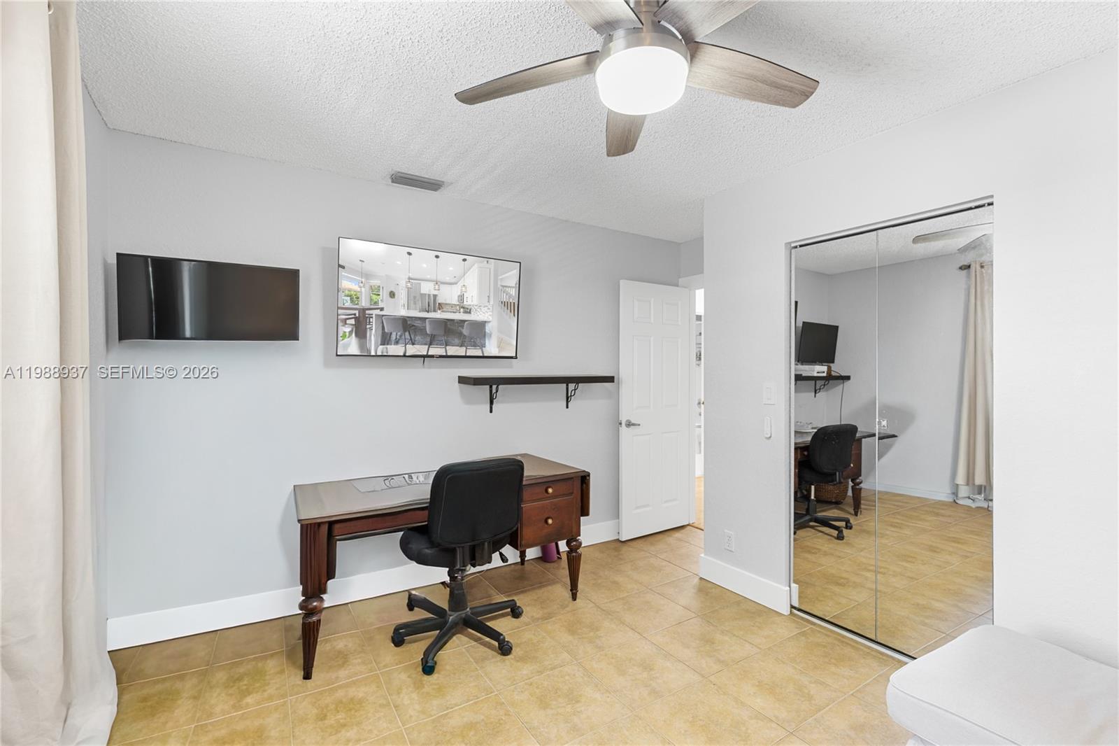 KENSINGTON - Residential