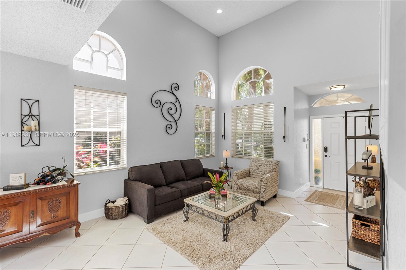 KENSINGTON - Residential