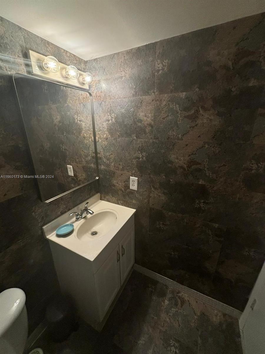 CARLTON TOWER CONDO - Residential