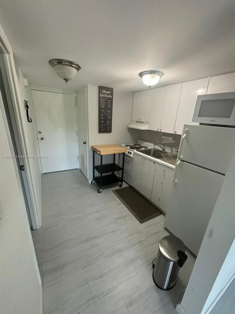 CARLTON TOWER CONDO - Residential