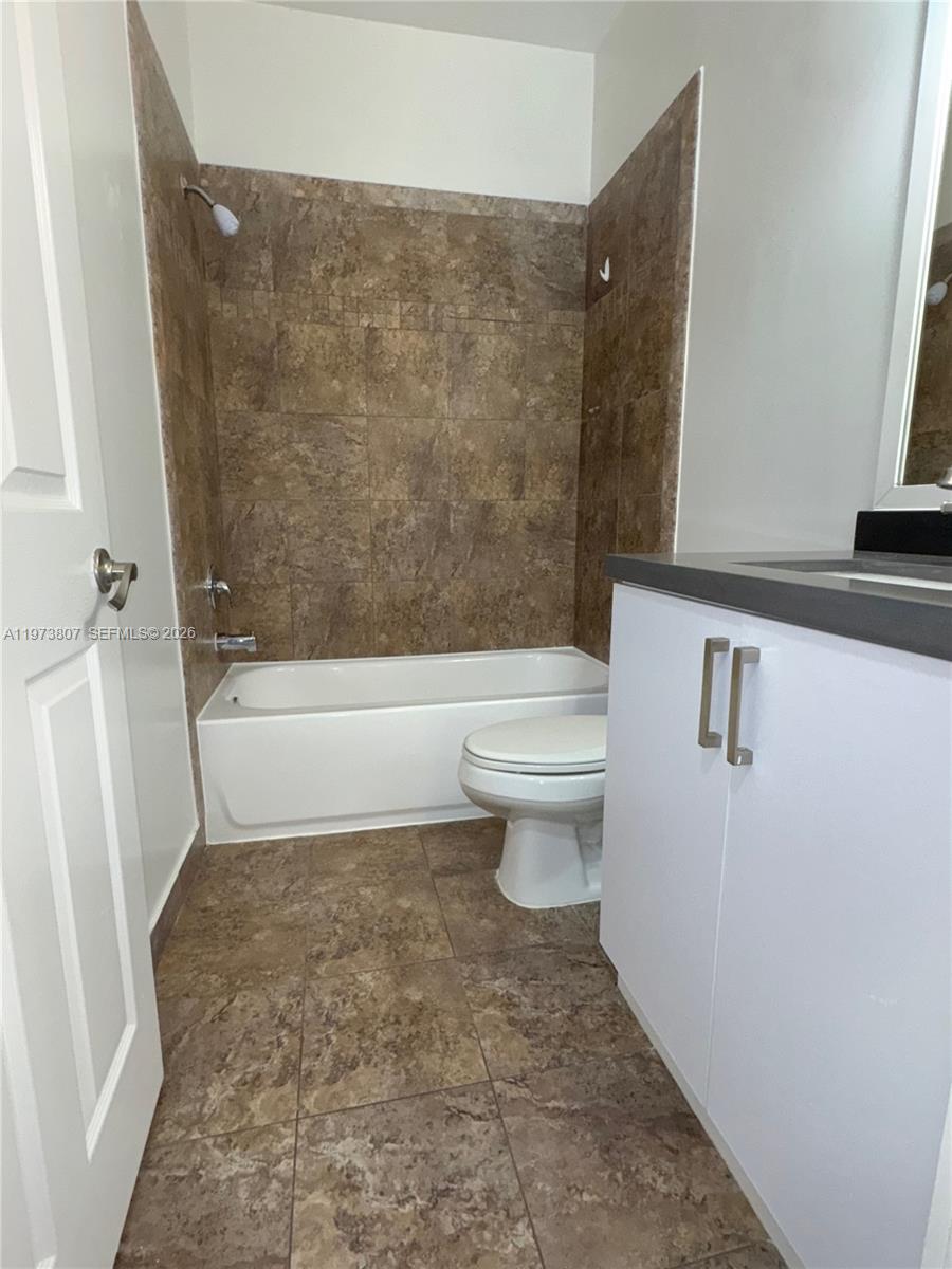 Emerald Landings - Residential Lease