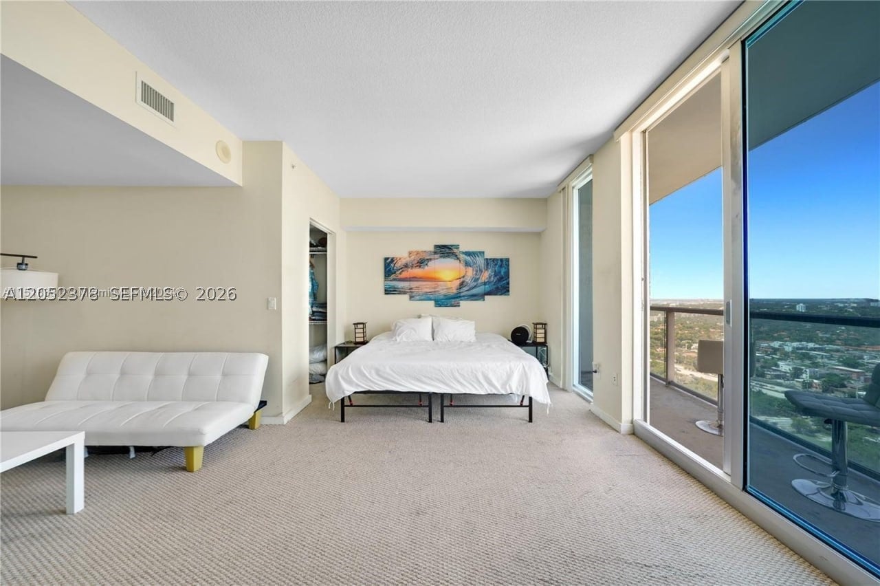 185 SW 7th St 3100