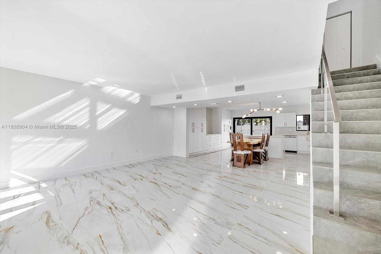 LAKEVIEW TOWNHOMES CONDO - Residential