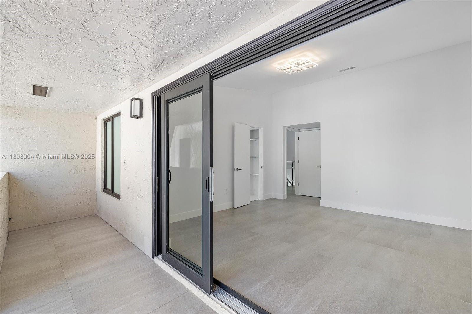 LAKEVIEW TOWNHOMES CONDO - Residential