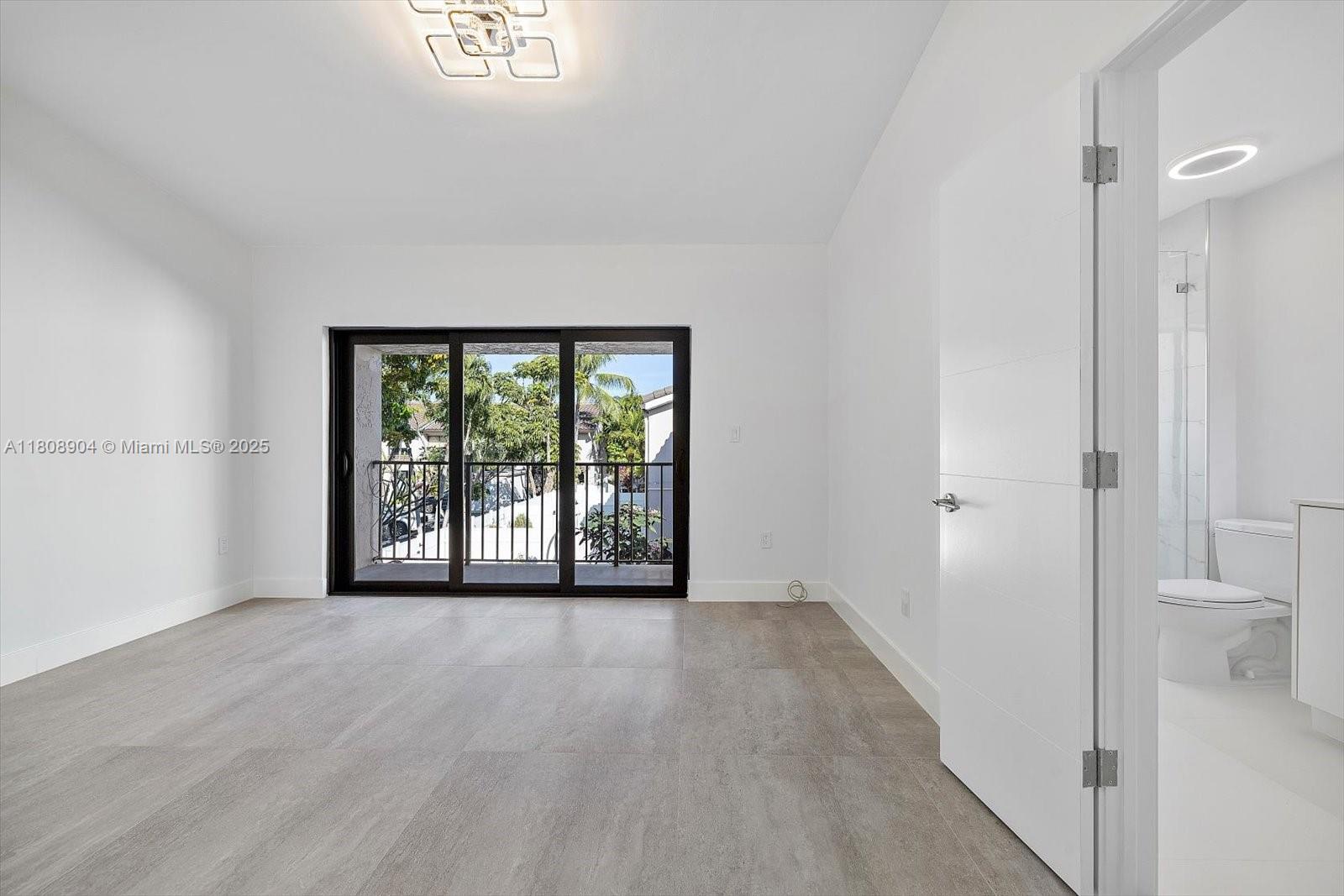 LAKEVIEW TOWNHOMES CONDO - Residential