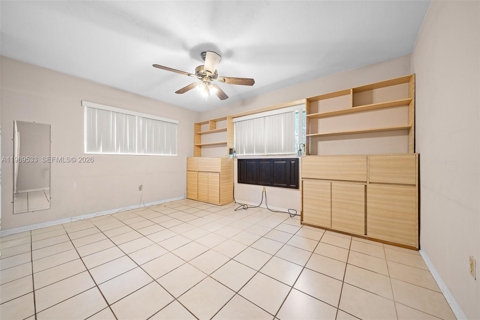 MIRAMAR SEC 11 - Residential