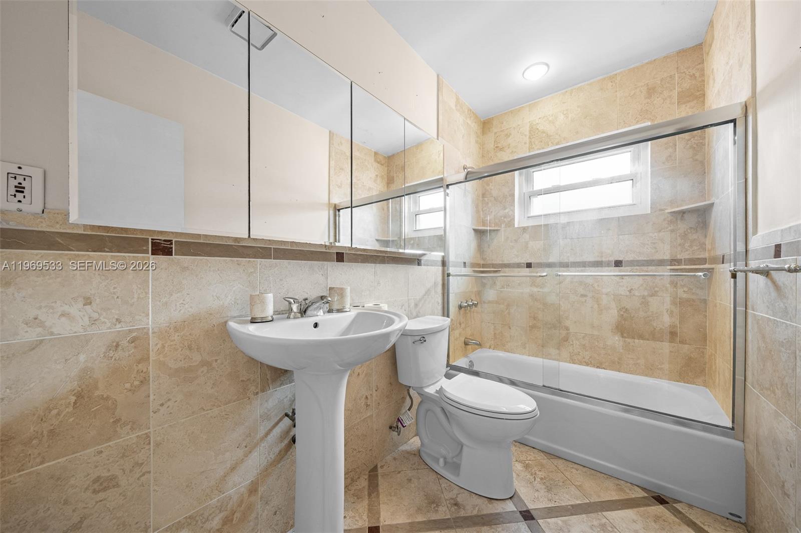 MIRAMAR SEC 11 - Residential