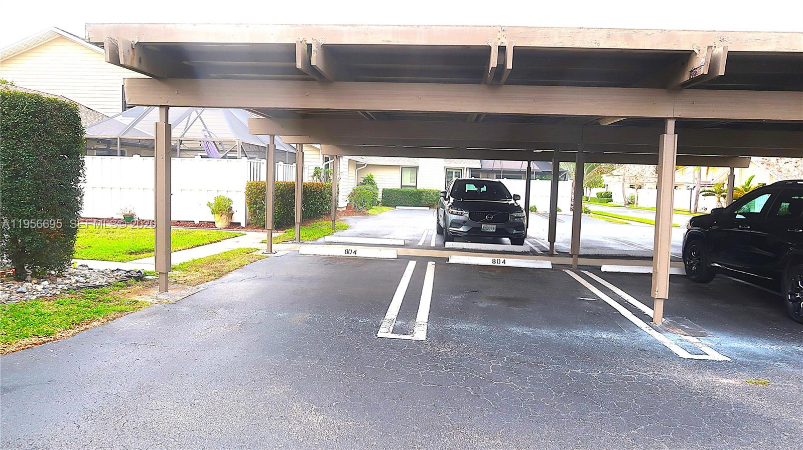 SUMMER WINDS OF JUPITER - Residential