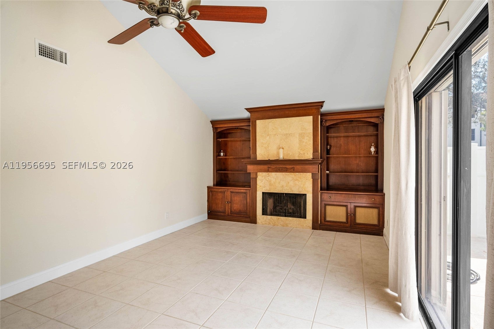 804 Summerwinds Ln