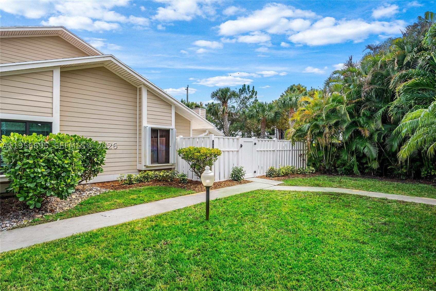 804 Summerwinds Ln