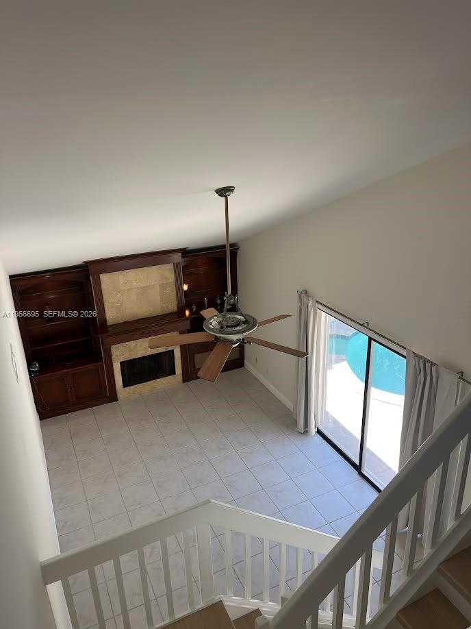 SUMMER WINDS OF JUPITER - Residential