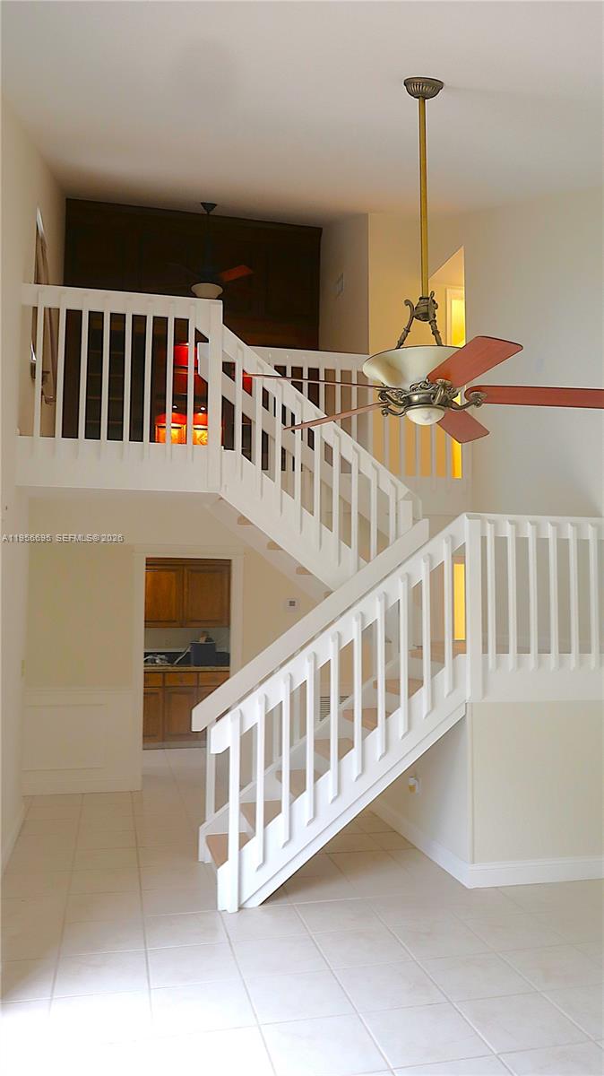 SUMMER WINDS OF JUPITER - Residential