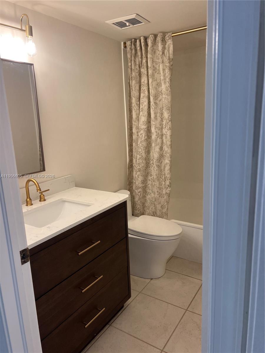 SUMMER WINDS OF JUPITER - Residential