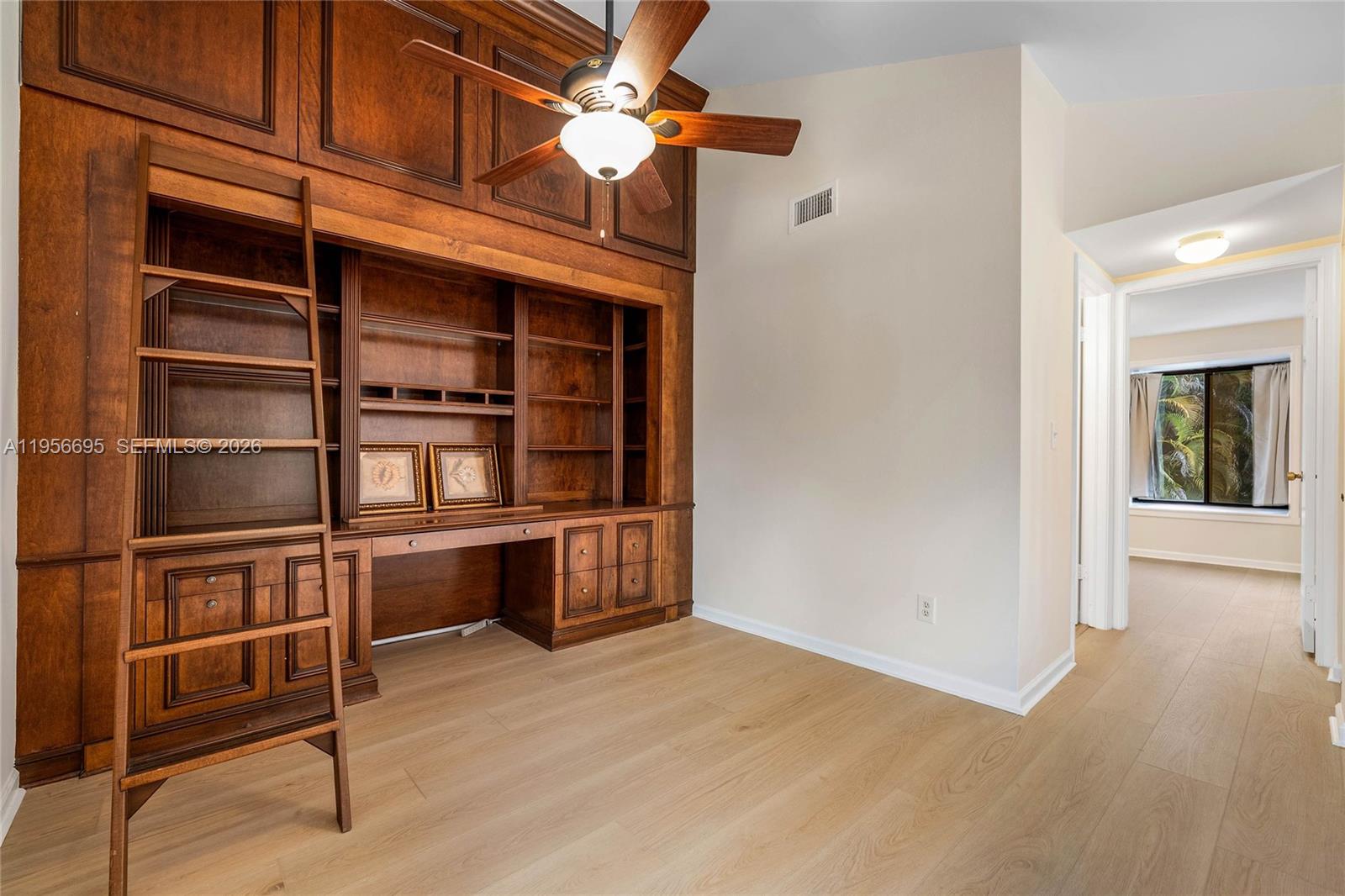 SUMMER WINDS OF JUPITER - Residential