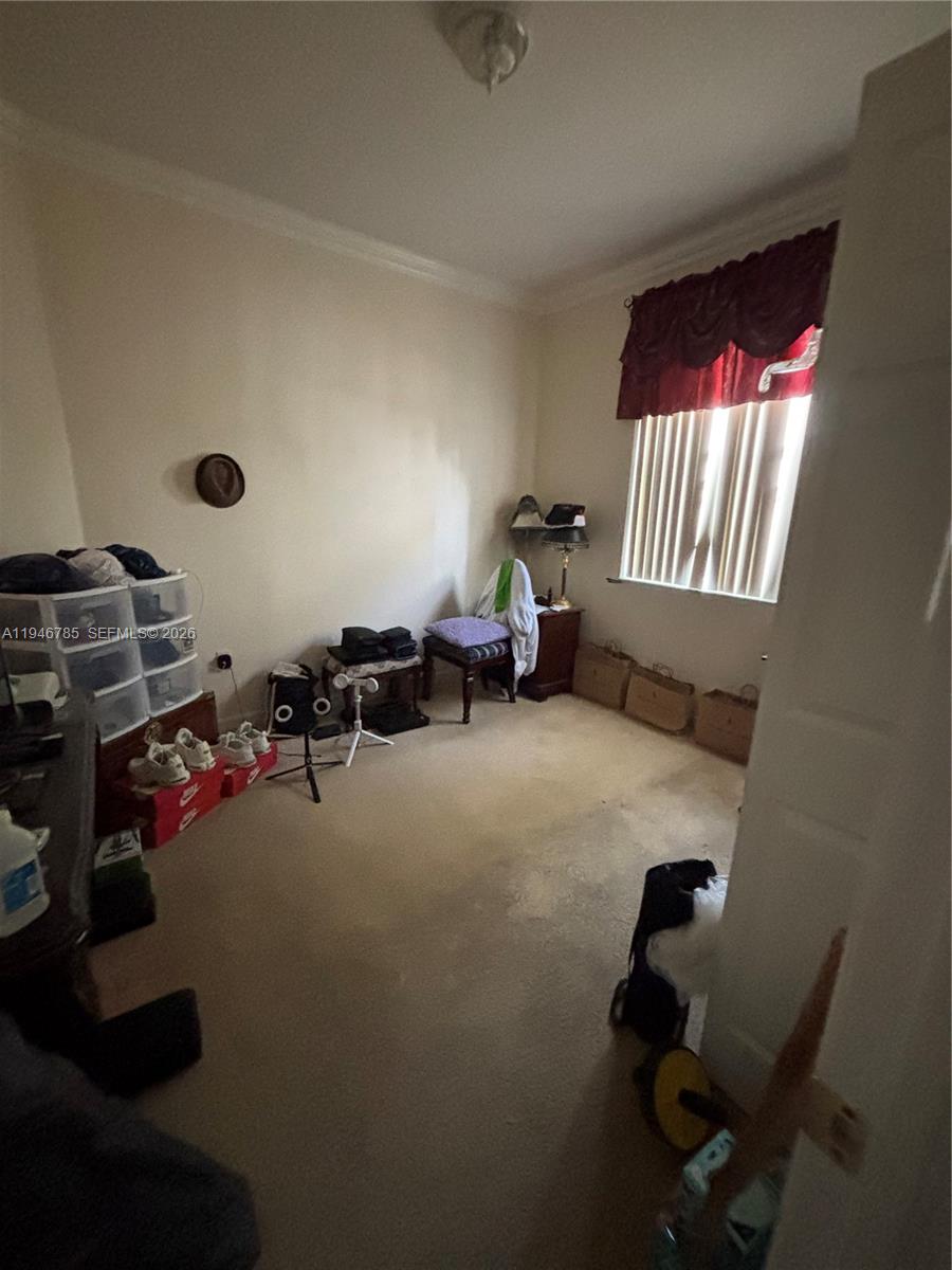 FLORIDIAN BAY ESTATES - Residential