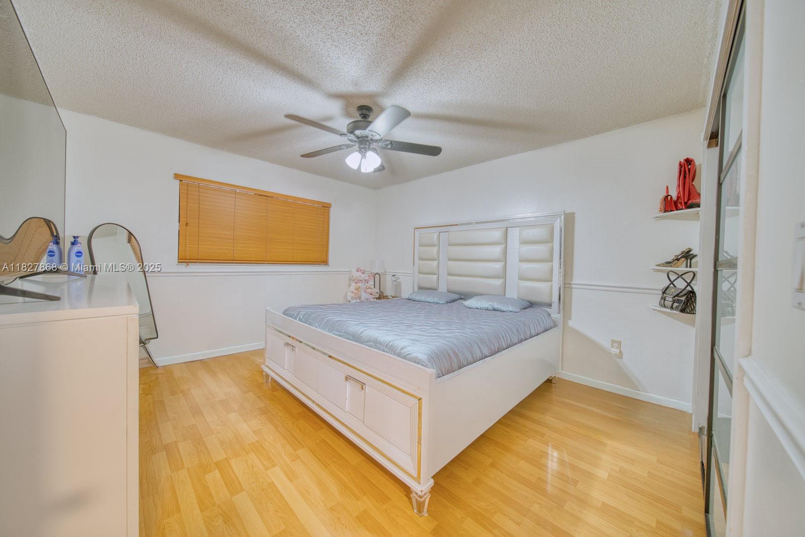 LIVE OAK OF THE HAMMOCKS - Residential