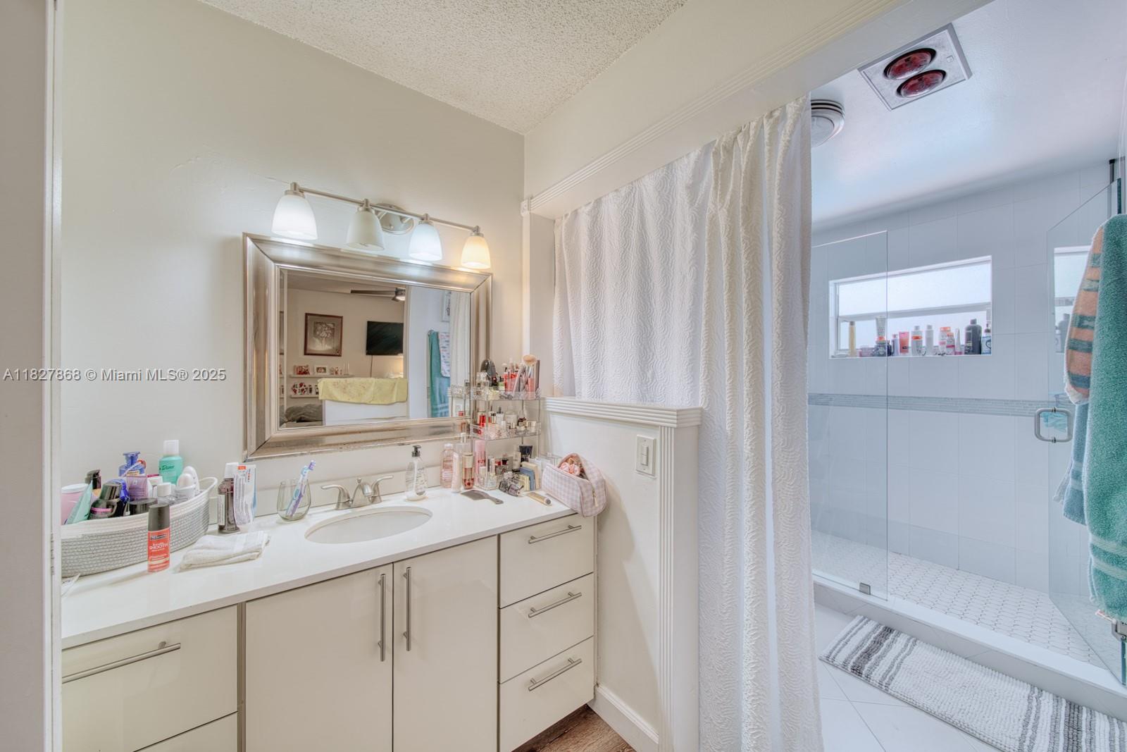 LIVE OAK OF THE HAMMOCKS - Residential