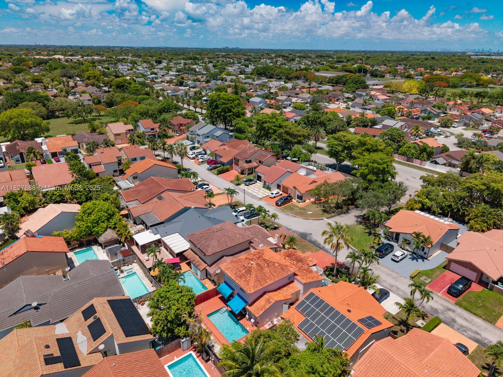 LIVE OAK OF THE HAMMOCKS - Residential