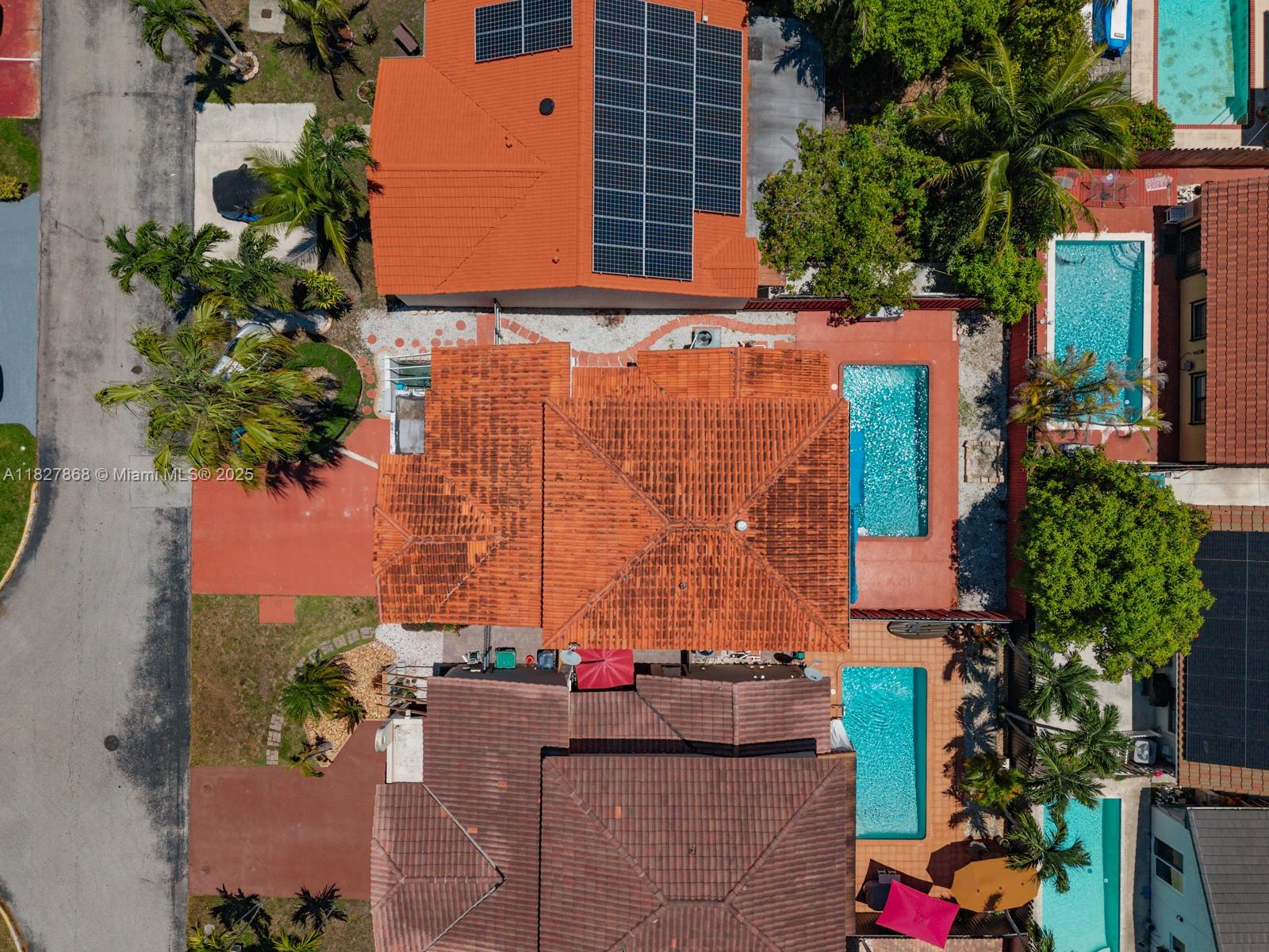 LIVE OAK OF THE HAMMOCKS - Residential