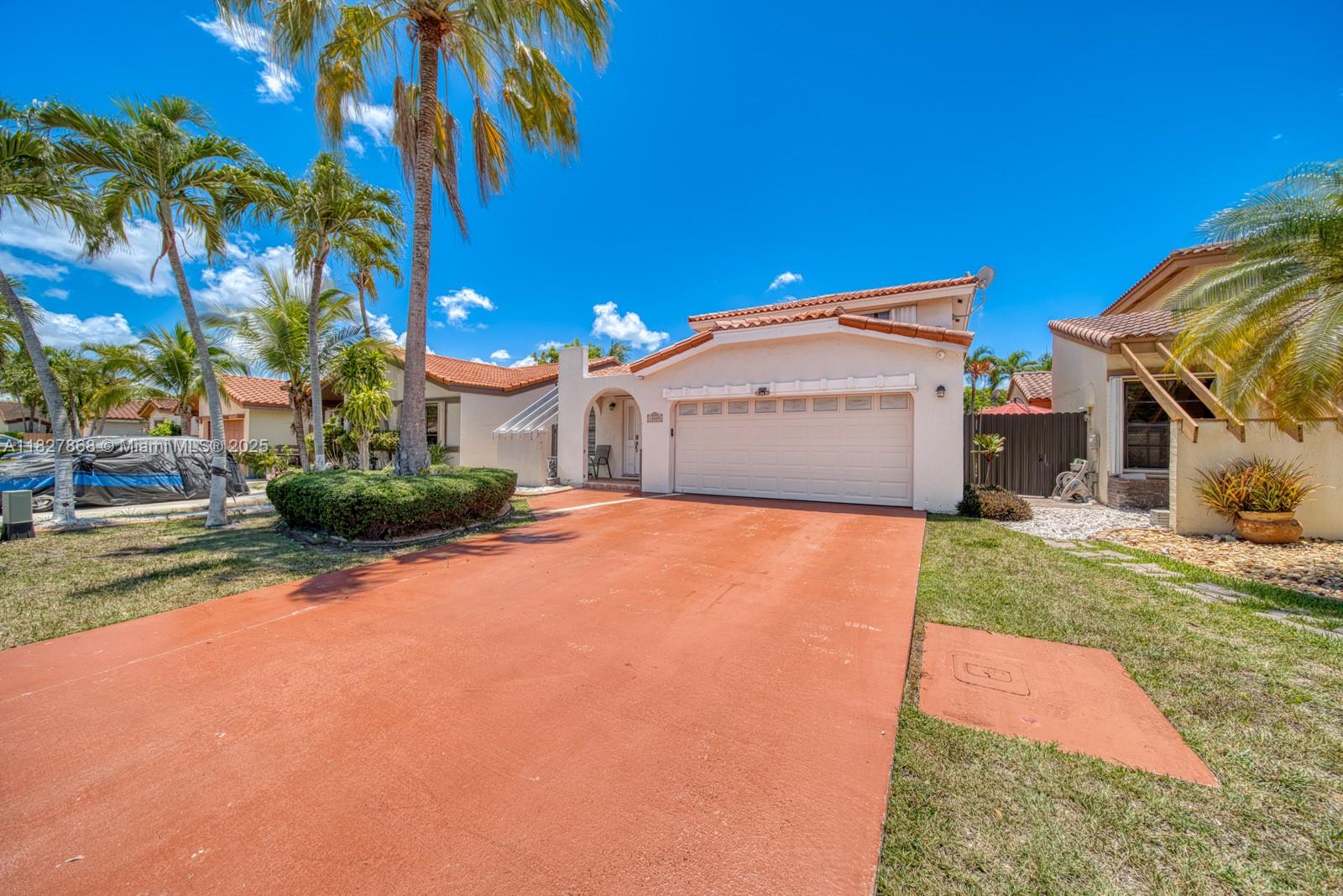 LIVE OAK OF THE HAMMOCKS - Residential