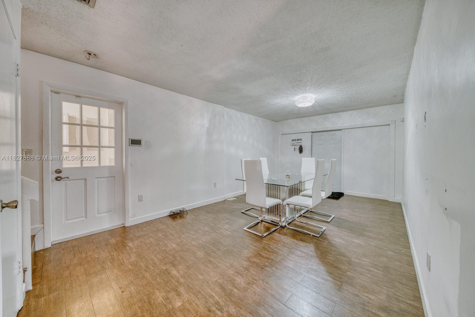 LIVE OAK OF THE HAMMOCKS - Residential