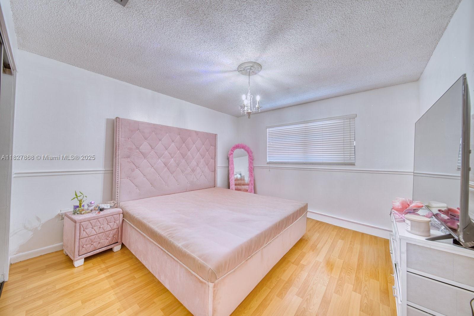 LIVE OAK OF THE HAMMOCKS - Residential