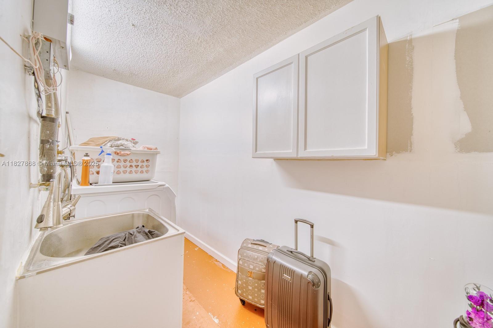 LIVE OAK OF THE HAMMOCKS - Residential