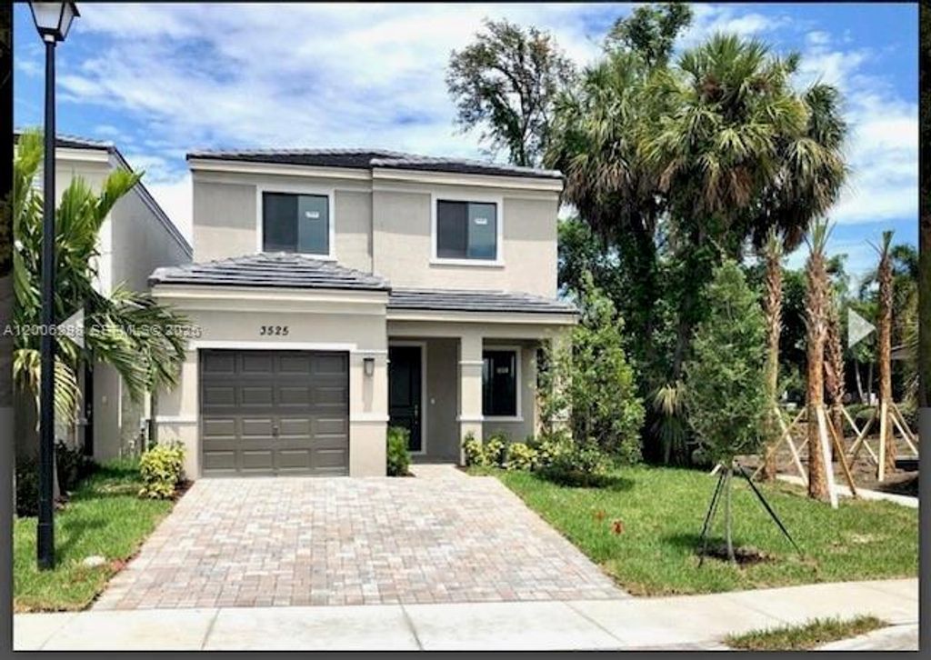 Photo of 3525 NW 1st St, Pompano Beach, FL 33069 (MLS # A12006298)
