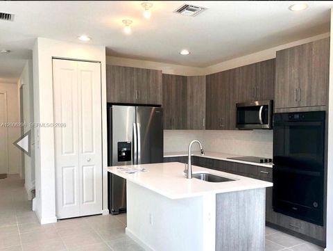 Tiny photo for 3525 NW 1st St, Pompano Beach, FL 33069 (MLS # A12006298)