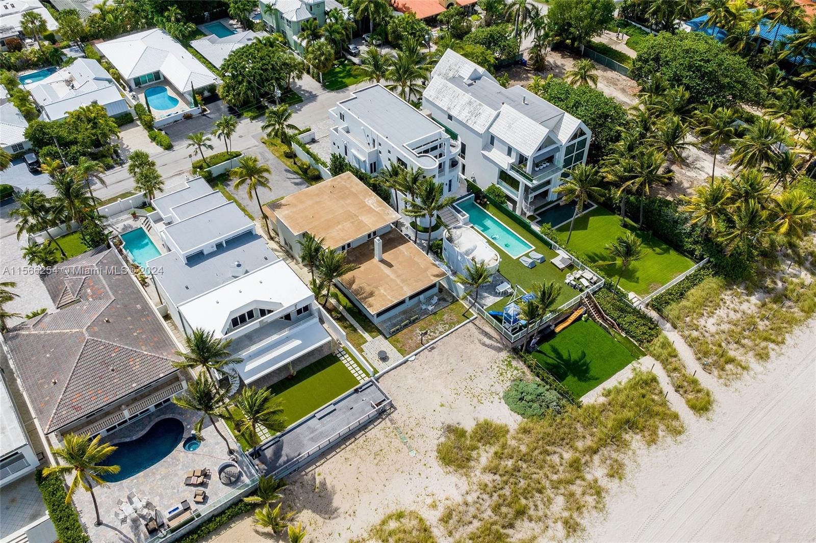 LAUDERDALE BEACH - Residential