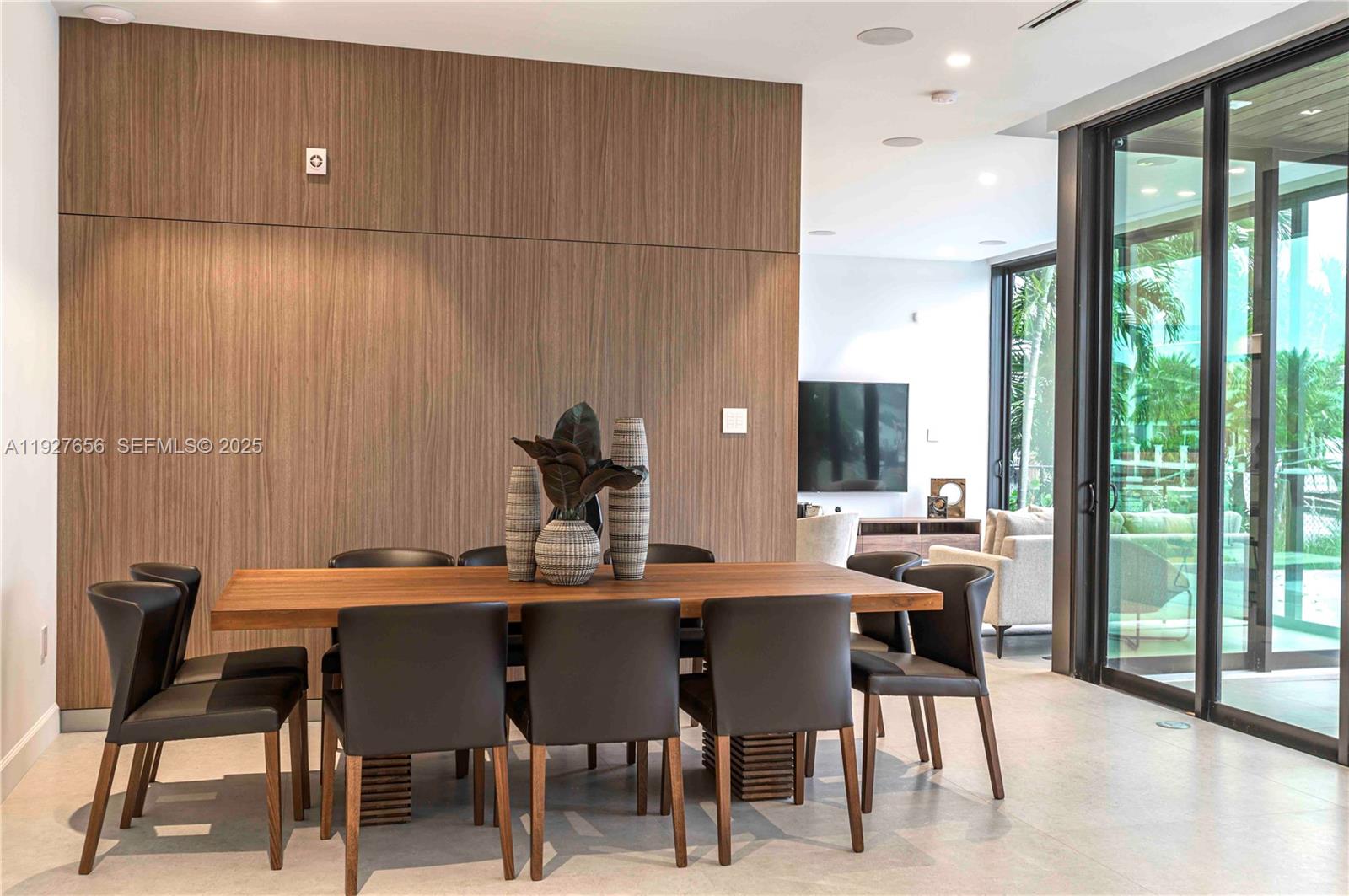 LAUDERDALE HARBORS SECTIO - Residential