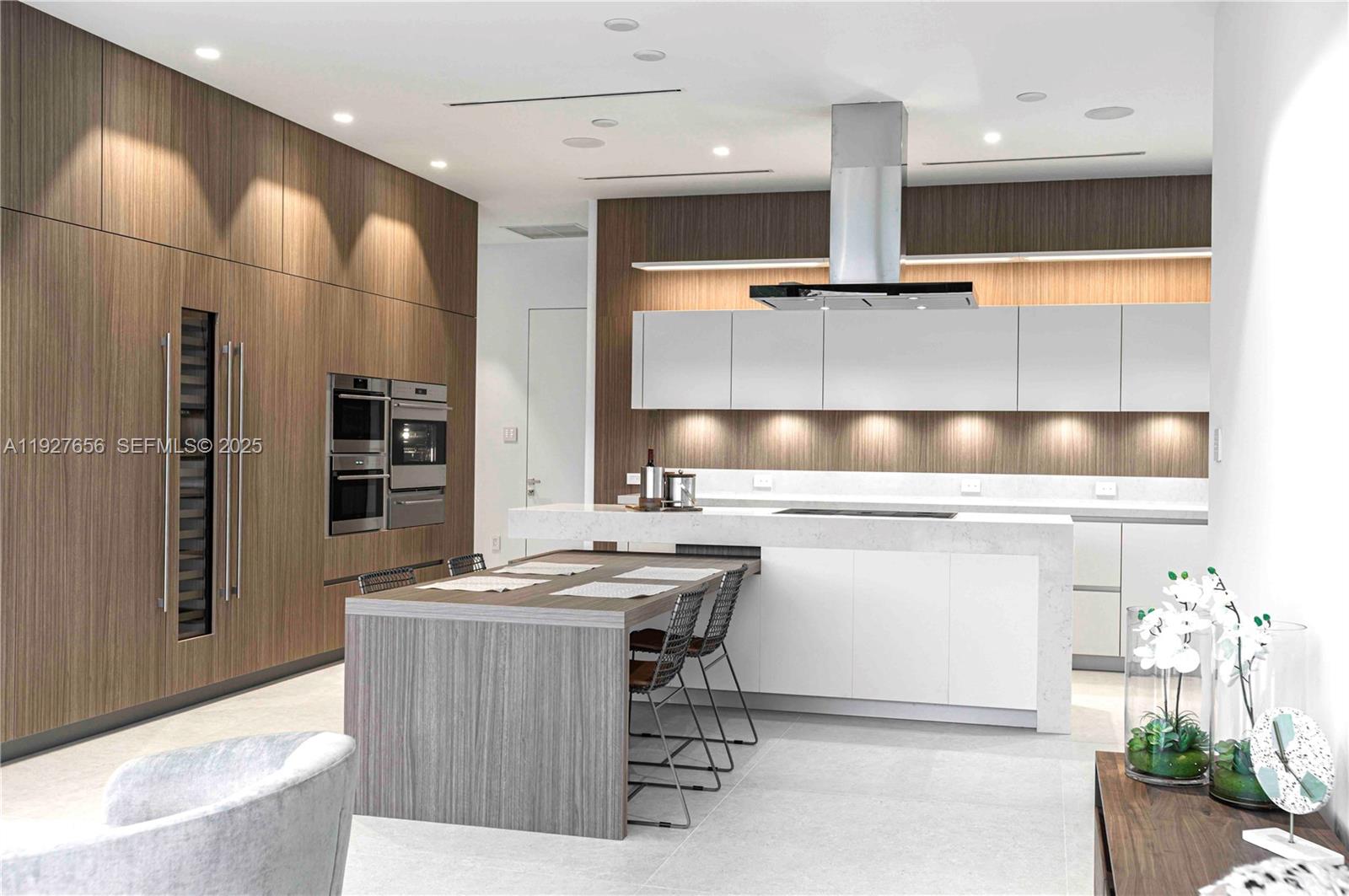 LAUDERDALE HARBORS SECTIO - Residential