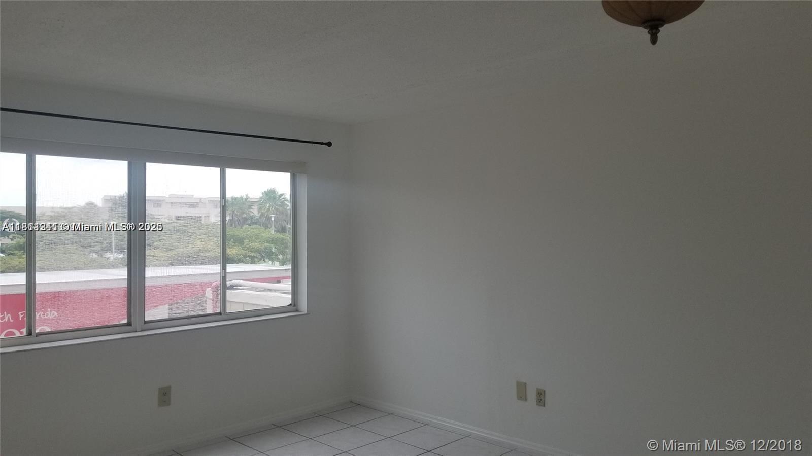 14850 Naranja Lakes Blvd B2R