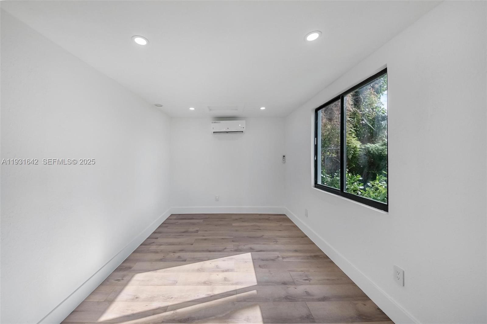 7TH AVENUE HIGHLANDS - Residential Lease