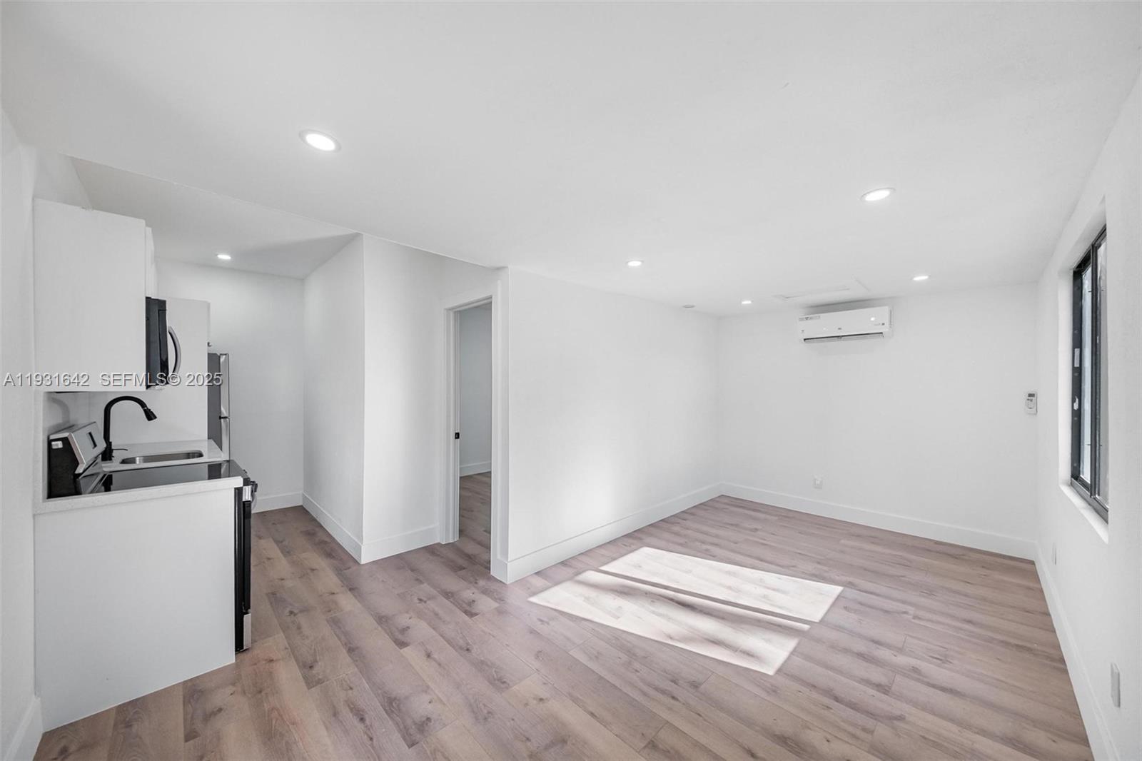 7TH AVENUE HIGHLANDS - Residential Lease