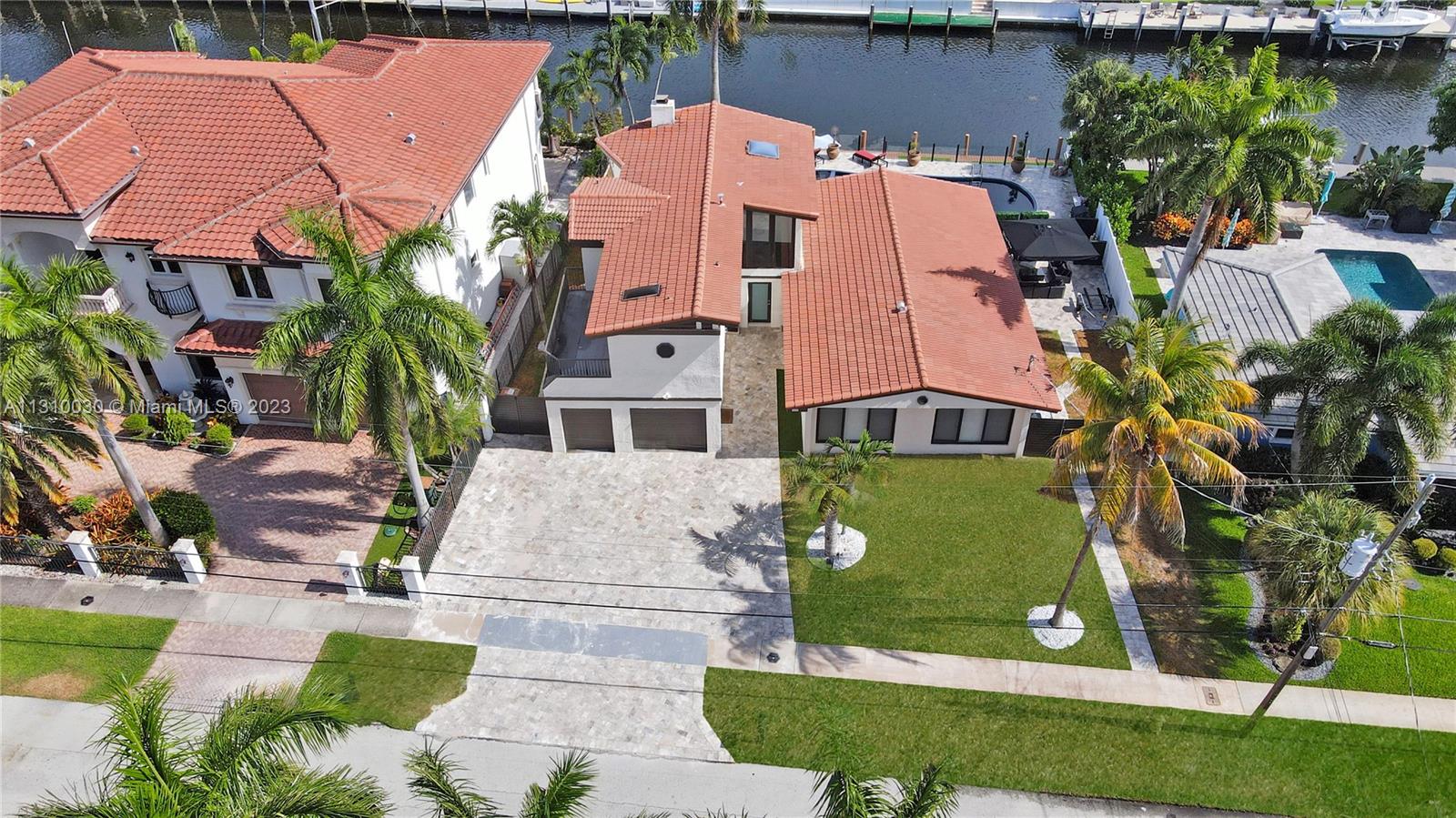CORAL KEY VILLAS 6TH SEC - Residential