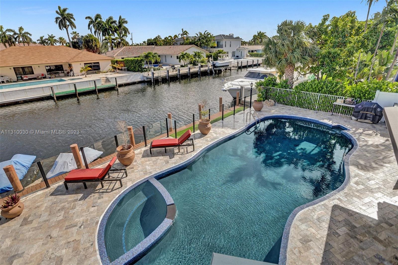 CORAL KEY VILLAS 6TH SEC - Residential