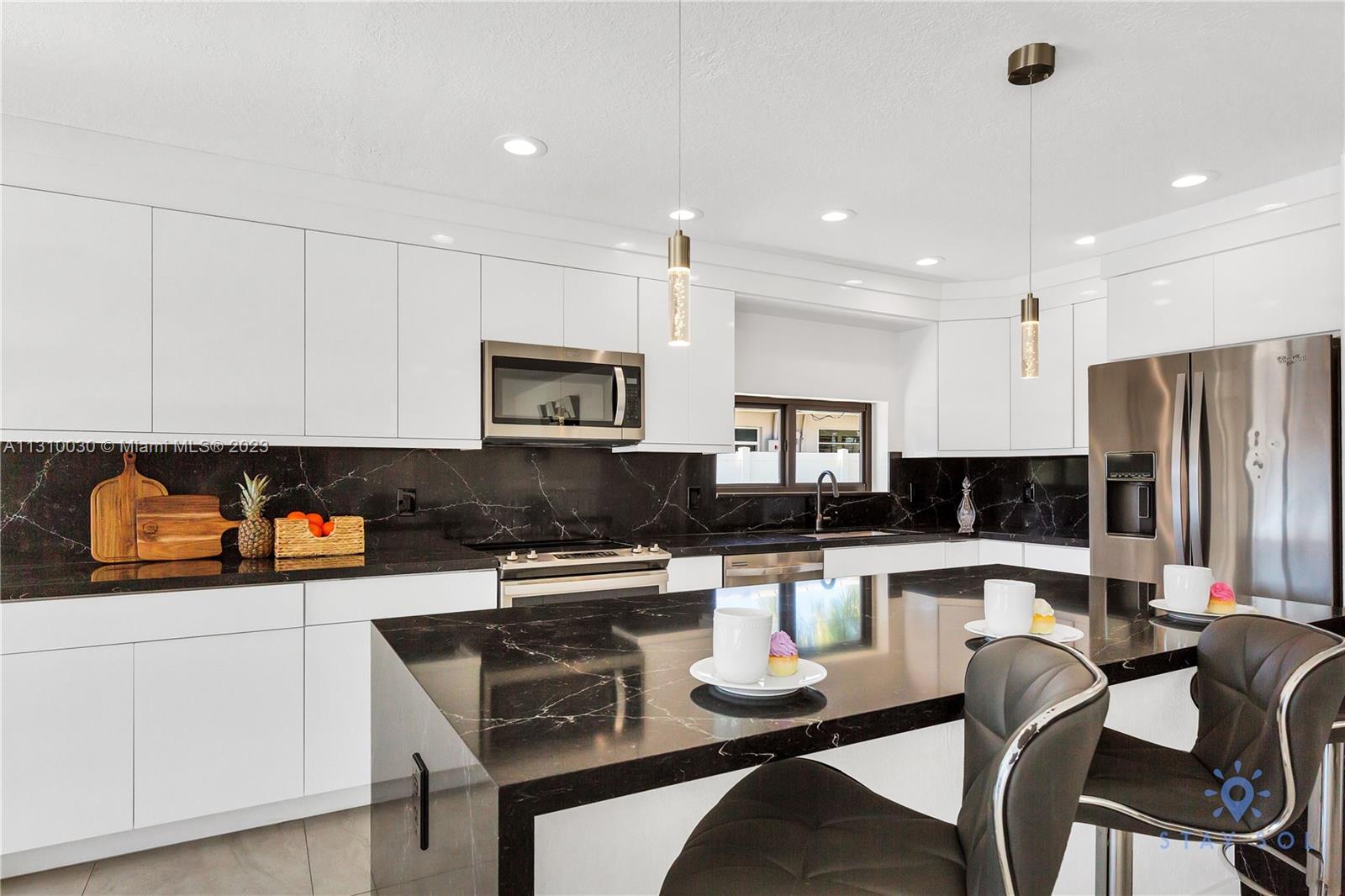 CORAL KEY VILLAS 6TH SEC - Residential